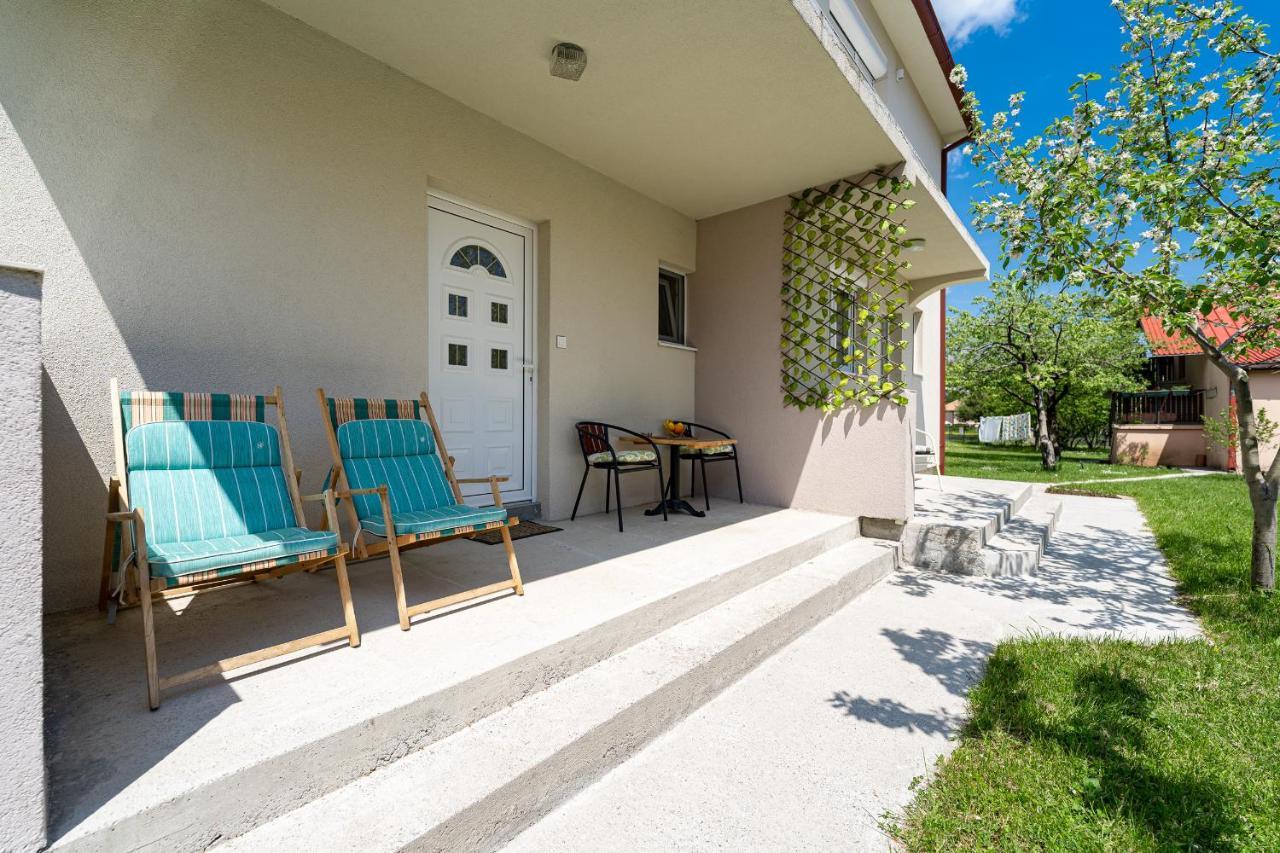 Apartments Gruda Cetinje Exterior foto